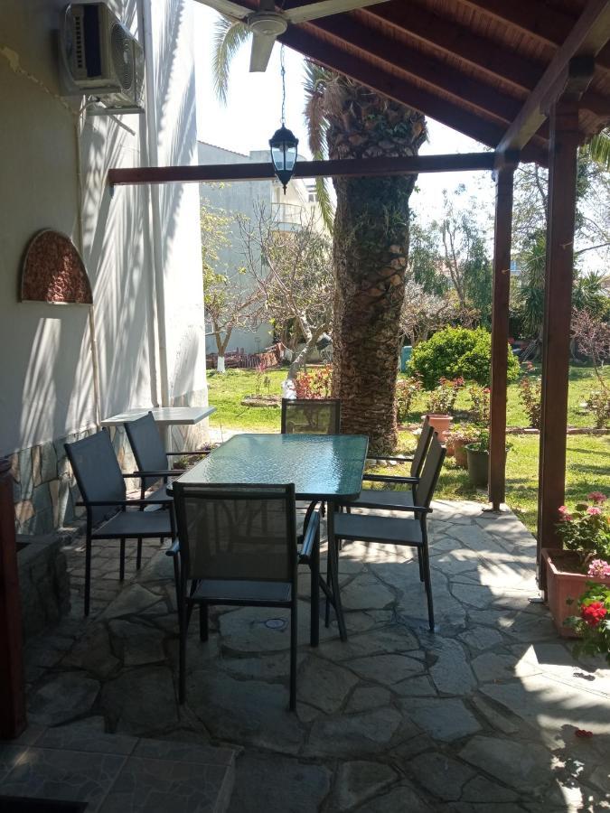 Apartmán Sofia'S Garden Néa Péramos Exteriér fotografie