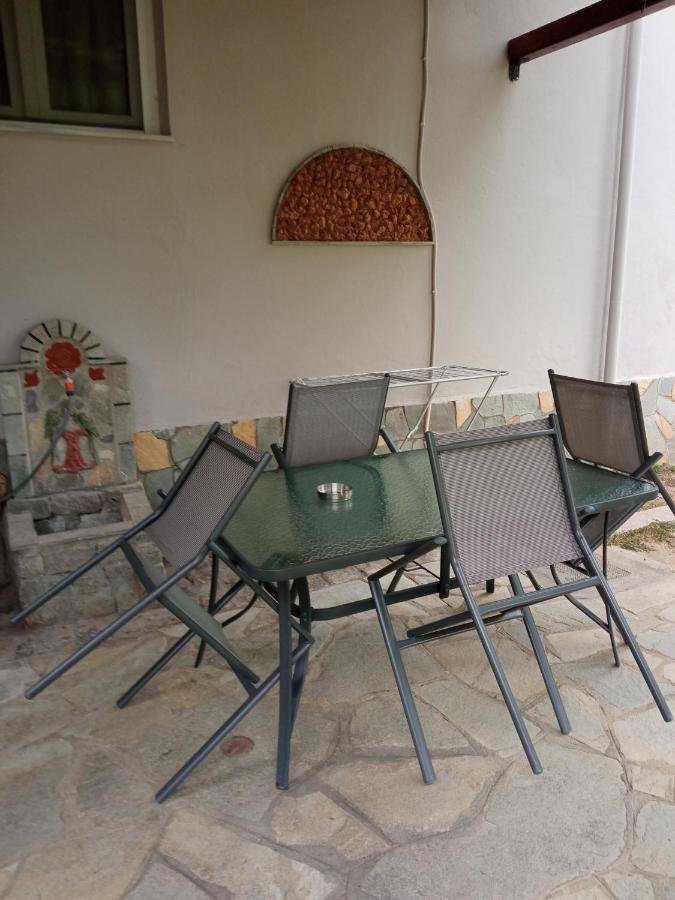 Apartmán Sofia'S Garden Néa Péramos Exteriér fotografie